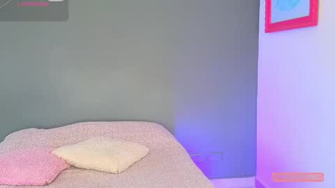 Antonella  online show from April 2026 01:12:01 PM