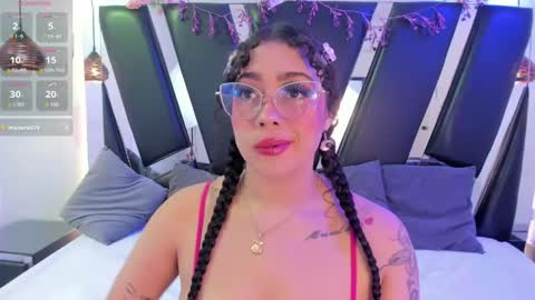 A N T O N E L L E  online show from April 2026 11:31:02 AM