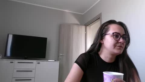 Antonia online show from March 2025 10:44:02 AM