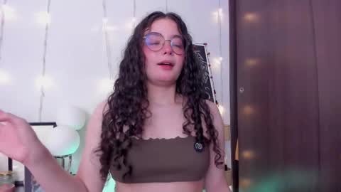 Antonia online show from October 2025 02:13:01 AM