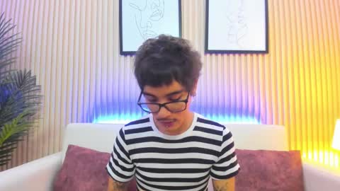 Antonio online show from December 2025 01:16:02 PM