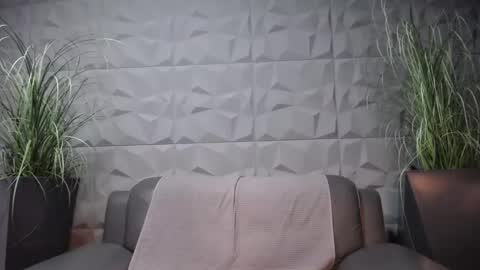 HI My name is Antonio online show from February 2025 11:12:01 PM