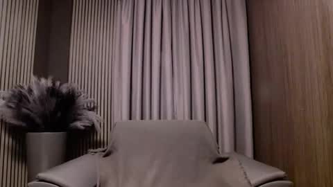 HI My name is Antonio online show from November 2025 08:08:02 PM