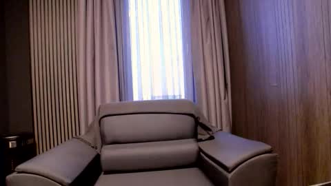 Snapshot of antoniovalentinidiamond chatting on June 2026 06:32:02 PM HI My name is Antonio online show from June 2026 06:32:02 PM