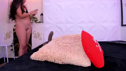 Anto  online show from February 2025 12:40:02 AM