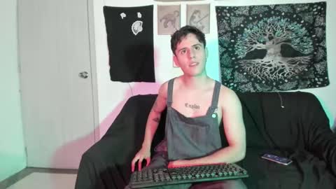 antonnello_ online show from February 2025 12:30:01 AM