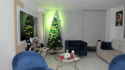 Maria Antonia online show from November 2025 12:00:02 AM