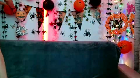 Anne online show from October 2025 06:59:01 AM