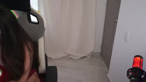 anya online show from November 2025 08:52:02 PM