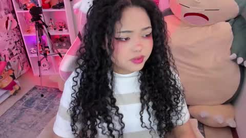 Any online show from December 2025 05:02:01 AM