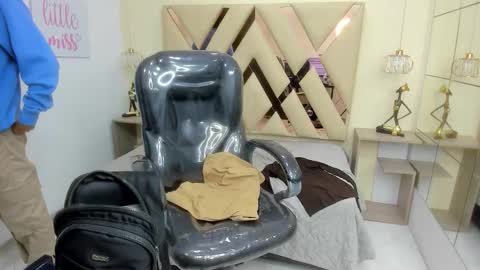 anyelotwink online show from March 2026 02:04:02 AM