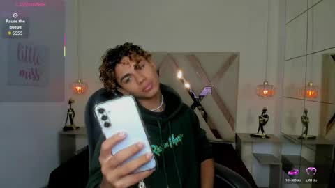 anyelotwink online show from April 2026 04:18:02 AM