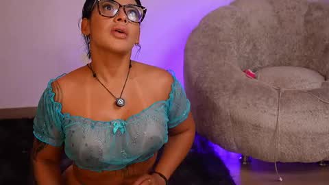 Dulce Maria online show from February 2026 03:23:02 AM