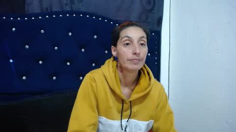 anyu online show from December 2024 12:00:02 PM