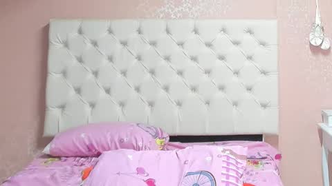 Aome Rainbow online show from January 2025 08:48:01 PM