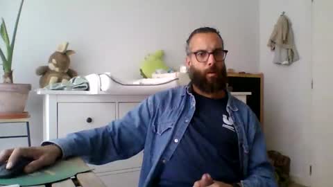 Snapshot of apc_3 chatting on November 2025 08:47:01 AM apc_3 online show from November 2025 08:47:01 AM