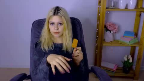 ApheliaStar online show from November 2025 03:47:02 PM