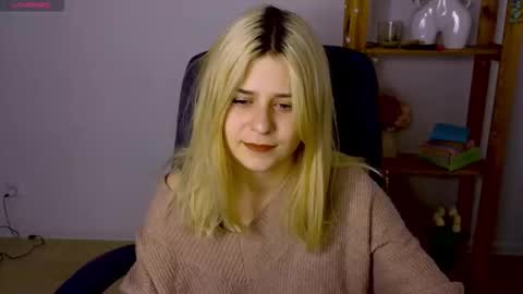 ApheliaStar online show from November 2025 03:44:02 PM