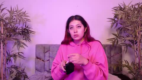 Aphirl online show from October 2025 12:28:01 PM