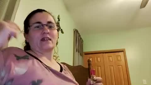 Snapshot of aphrodite60 chatting on October 2025 05:30:01 AM Aphrodite60 online show from October 2025 05:30:01 AM