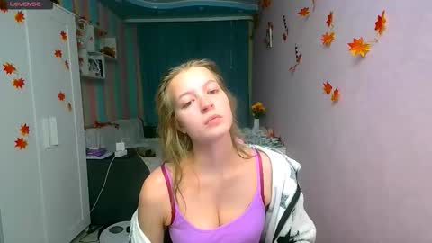 Aphrodite online show from October 2025 01:45:01 PM