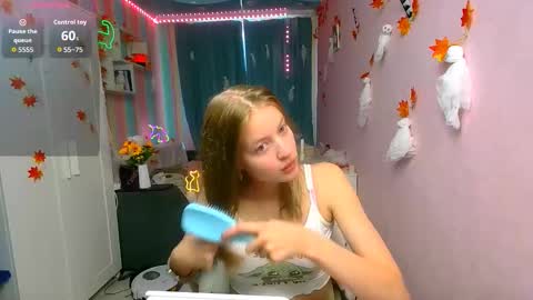 Aphrodite online show from October 2025 06:43:01 AM