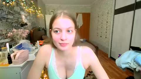 Aphrodite online show from April 2026 02:23:02 PM