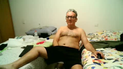 furry bear online show from December 2024 09:08:02 PM