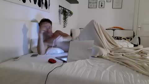 apollobest77 online show from October 2025 05:36:02 PM