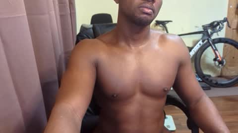 apollodarkmn online show from December 2025 10:58:02 PM