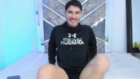 Apolo Grayy online show from February 2026 04:32:01 AM