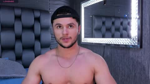 Snapshot of apolo_klein1 chatting on February 2025 09:48:01 AM Apolo online show from February 2025 09:48:01 AM