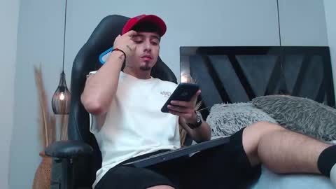 Apolo online show from November 2025 04:25:01 PM