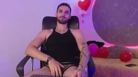 Apolo Lux  online show from February 2026 08:05:01 PM