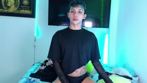 Snapshot of apolo_prince1 chatting on July 2026 10:42:02 PM Apolo online show from July 2026 10:42:02 PM