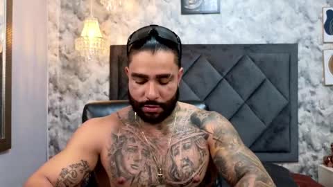 Snapshot of apolo_rousse chatting on September 2025 09:19:02 PM Apolo online show from September 2025 09:19:02 PM
