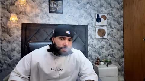 Snapshot of apolo_rousse chatting on October 2025 09:13:02 PM Apolo online show from October 2025 09:13:02 PM