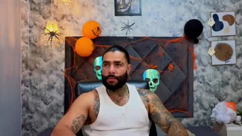 Snapshot of apolo_rousse chatting on October 2025 10:45:01 PM Apolo online show from October 2025 10:45:01 PM
