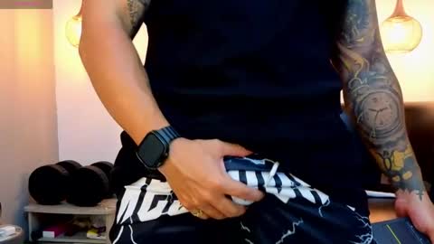 Snapshot of apolo_ryder chatting on May 2026 10:15:01 PM APOLO online show from May 2026 10:15:01 PM