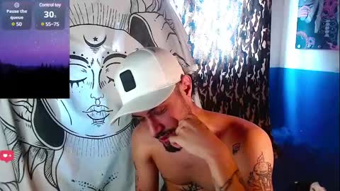 Snapshot of apolo_s chatting on January 2025 08:31:02 PM Andres online show from January 2025 08:31:02 PM