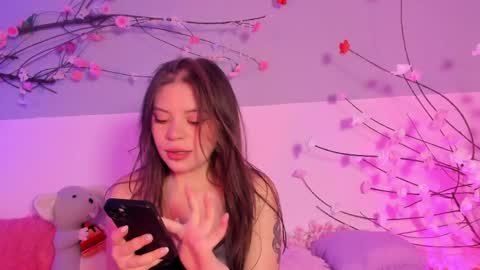 Snapshot of apple_of_pleasure chatting on May 2026 02:24:02 PM Lily online show from May 2026 02:24:02 PM