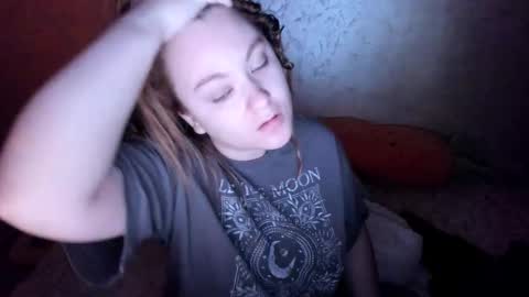 appleyummybuns online show from January 2026 04:04:02 AM