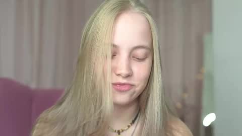  REYNA  my friend   online show from October 2025 07:17:02 AM