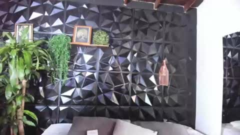 apprilfoxx online show from August 2026 12:40:01 PM