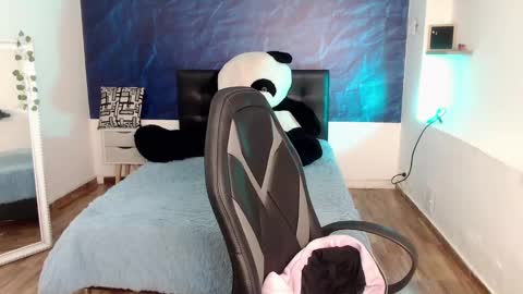  April  online show from December 2024 07:03:02 PM