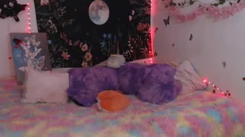 Snapshot of april_l6 chatting on April 2026 11:18:01 PM april_l6 online show from April 2026 11:18:01 PM