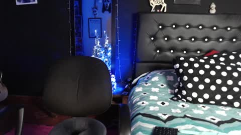 Snapshot of aprildol chatting on January 2025 02:32:02 AM lucy online show from January 2025 02:32:02 AM