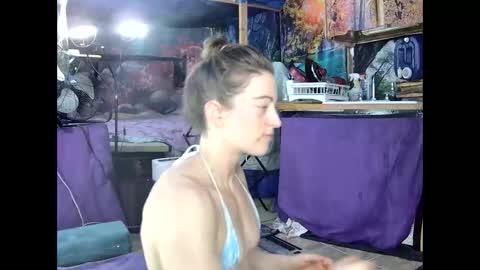 aquafoxxy online show from March 2026 05:33:02 AM