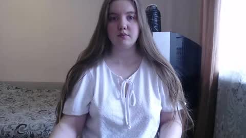 Josefin online show from April 2026 06:49:01 AM