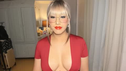 Alicia online show from November 2025 08:25:02 AM